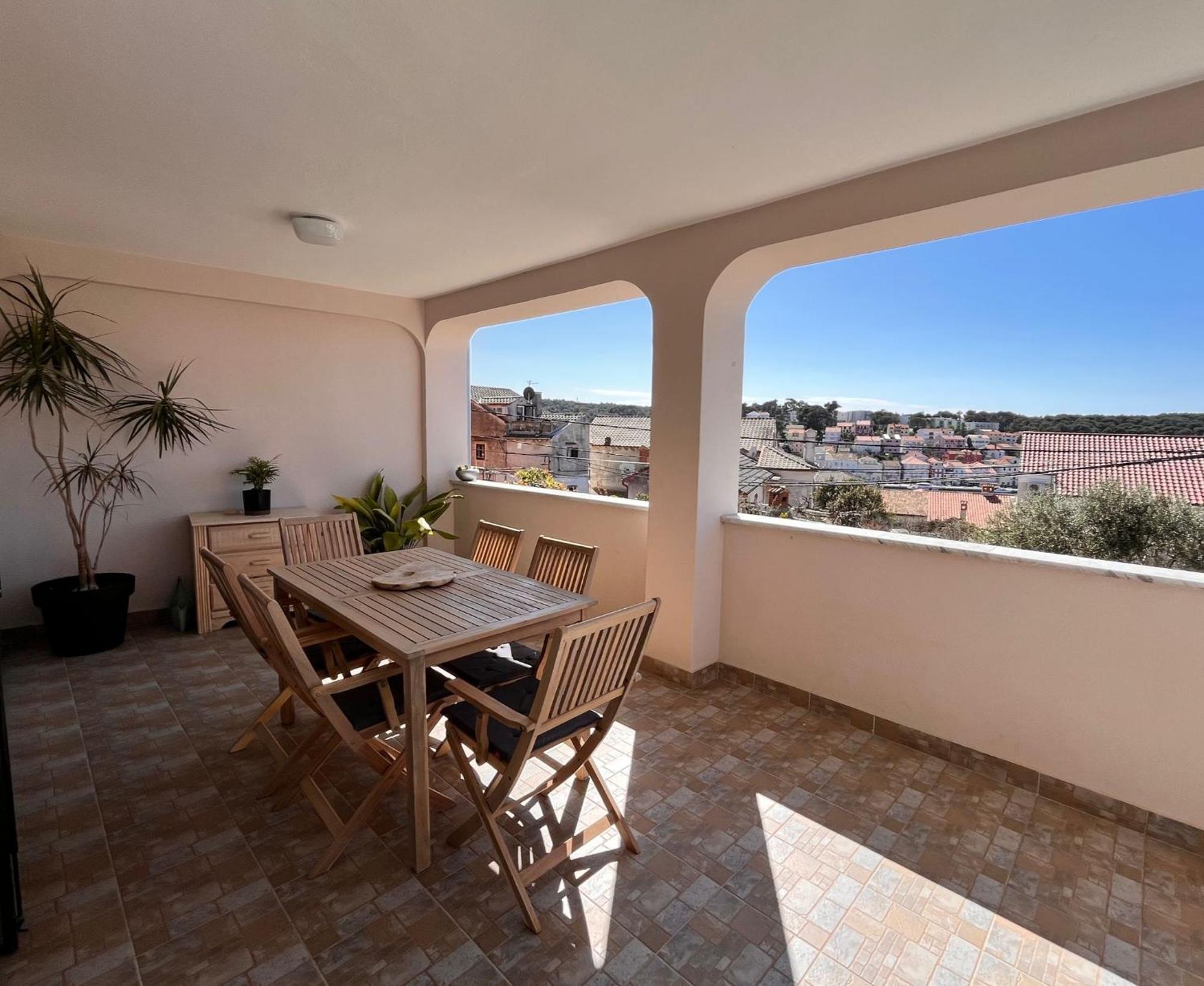 מאלי לוסיניי Apartment Oscar מראה חיצוני תמונה